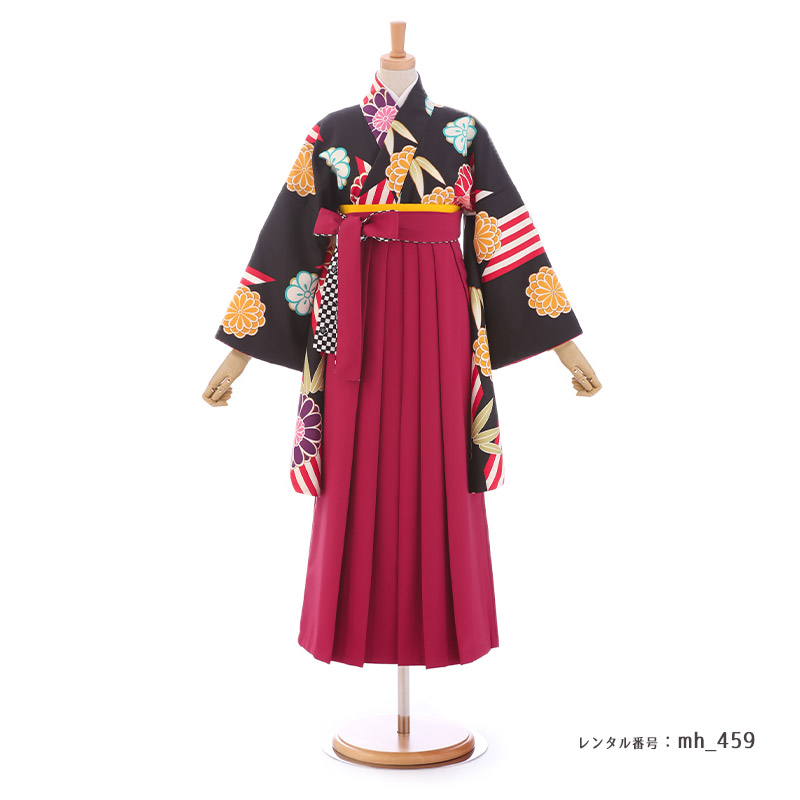 袴を着たモデル画像