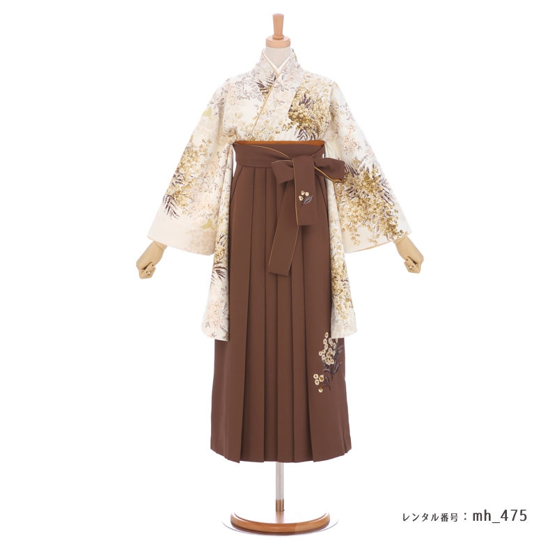 袴を着たモデル画像