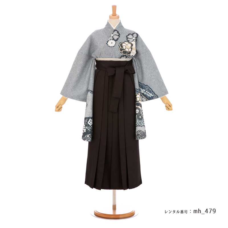 袴を着たモデル画像