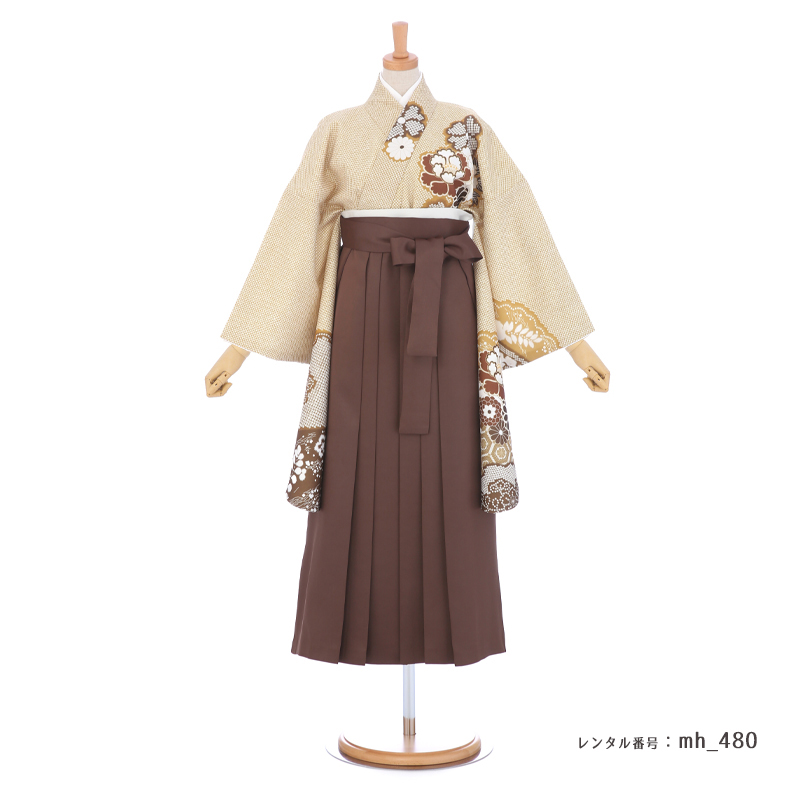 袴を着たモデル画像