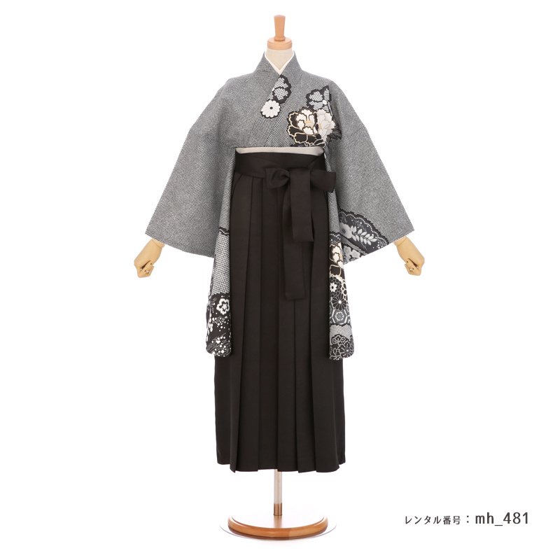 袴を着たモデル画像