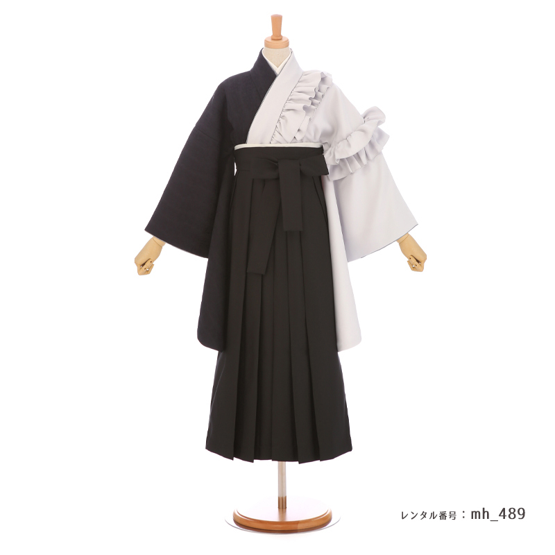 袴を着たモデル画像