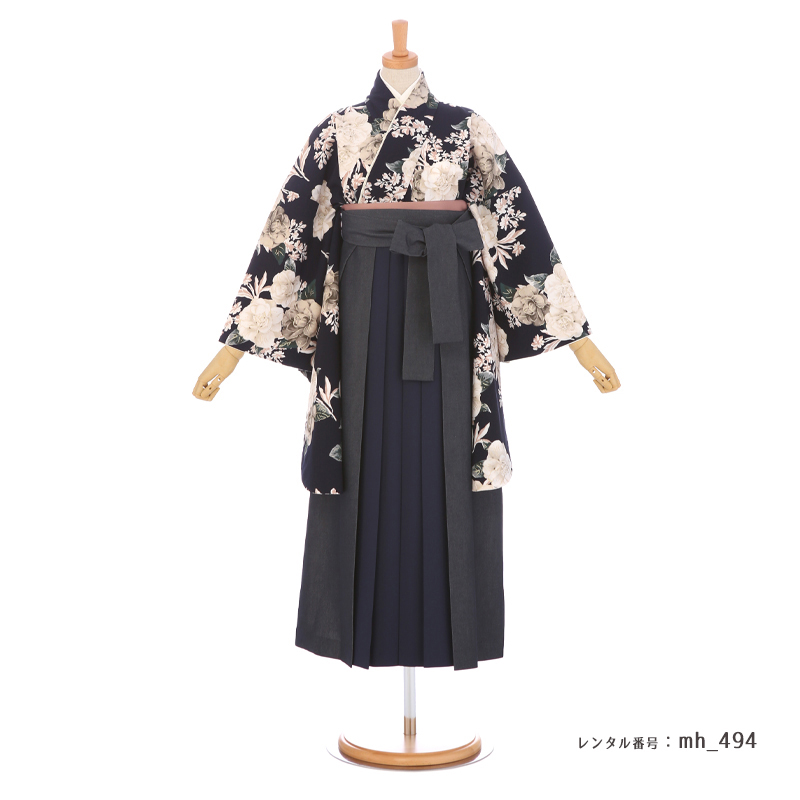 袴を着たモデル画像