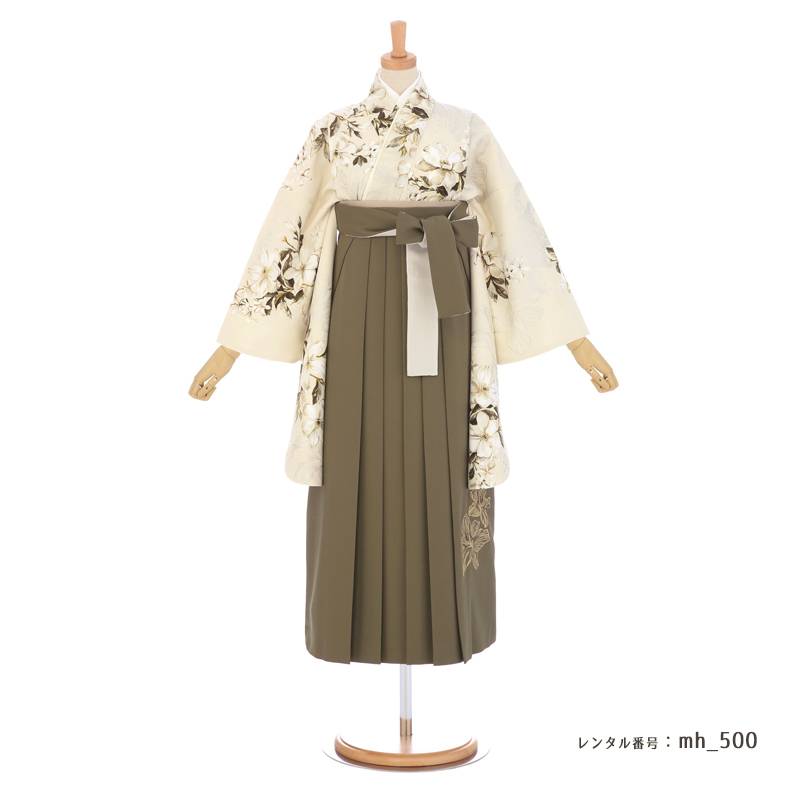 袴を着たモデル画像